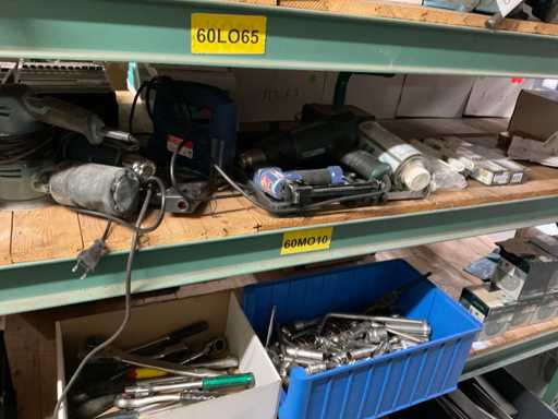 Partij diverse bouwgereedschap