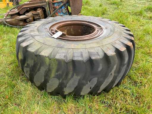 Alliance Super Grip Landbouwband op velg