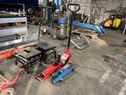 Garage jack (2x)
