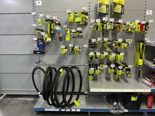 Dresco Batch of bicycle parts and accessories
