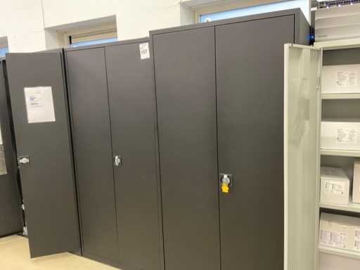 Dulapul de dosare Manutan (2x)