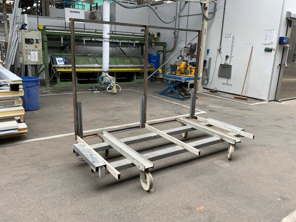 Plate trolley with forklift spoon holes